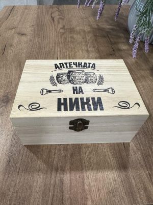 Кутия с шотове "Аптечката на Ники"